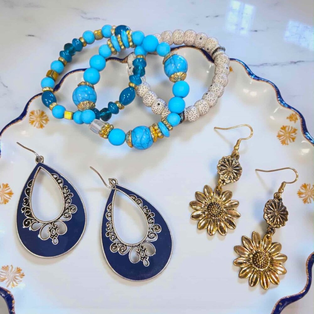 Navy Blue With Gold Tones Bracelet And Earring Set